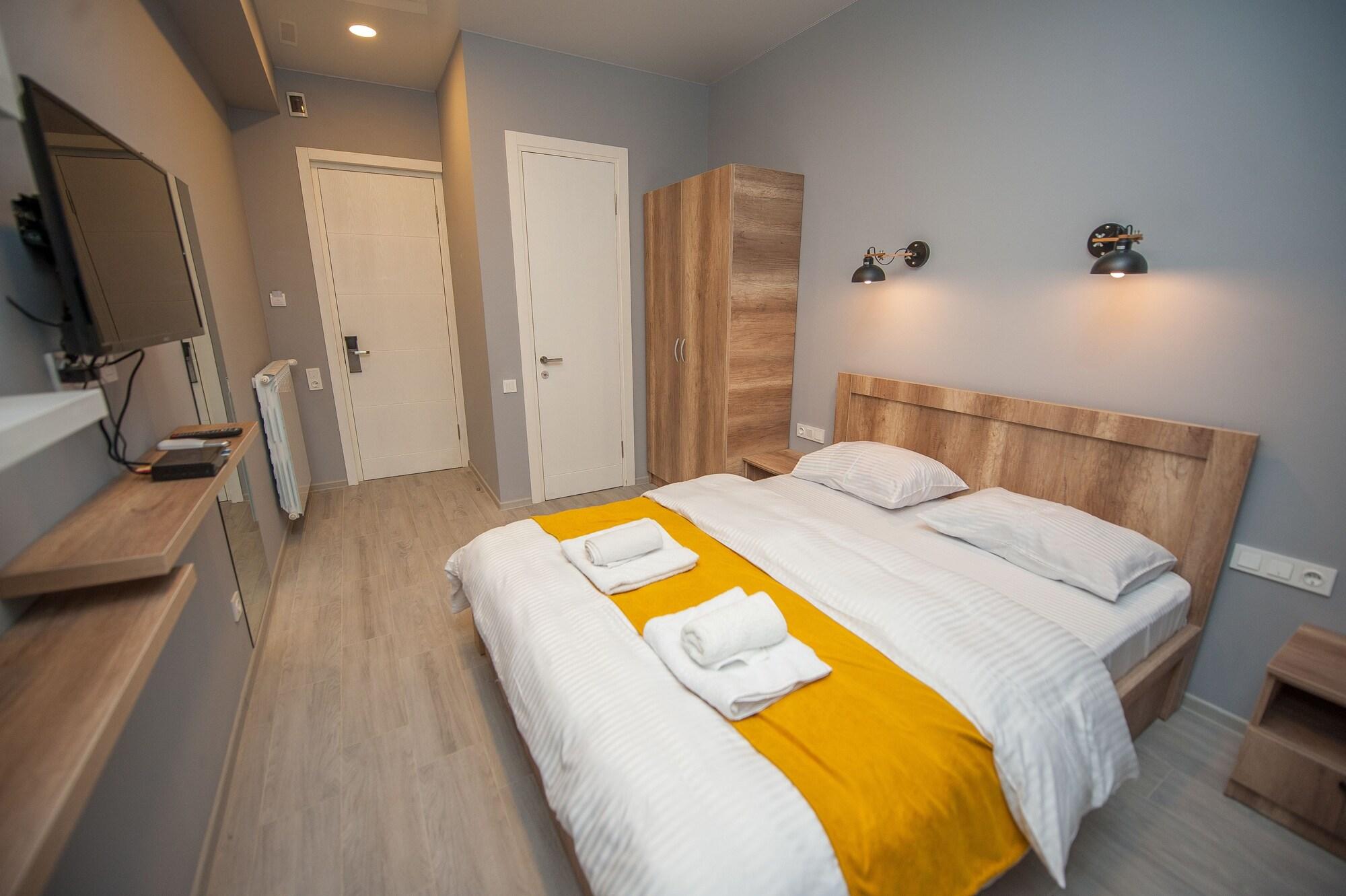 Easy Hotel T'Bilisi Тбилиси Екстериор снимка