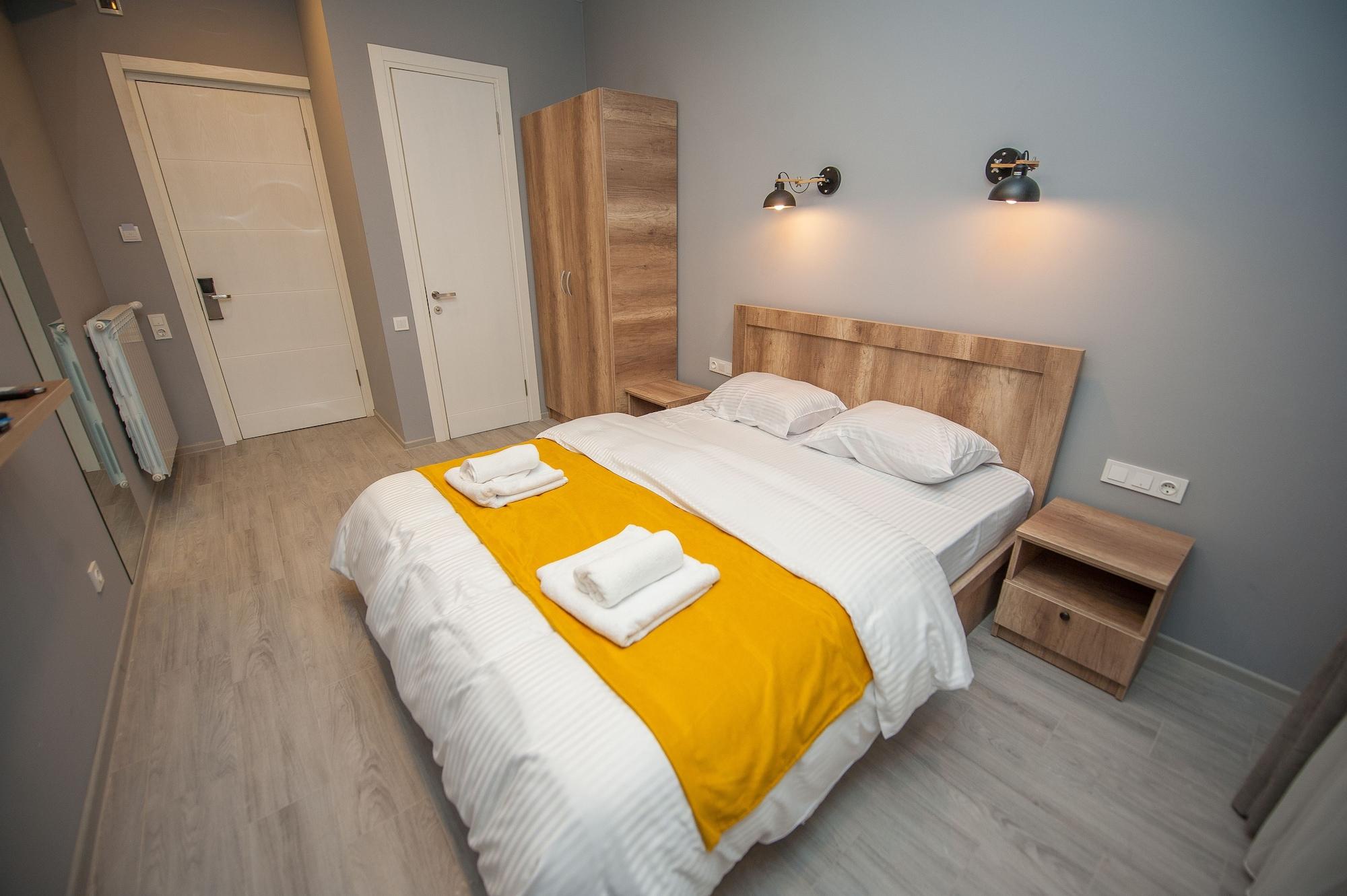 Easy Hotel T'Bilisi Тбилиси Екстериор снимка