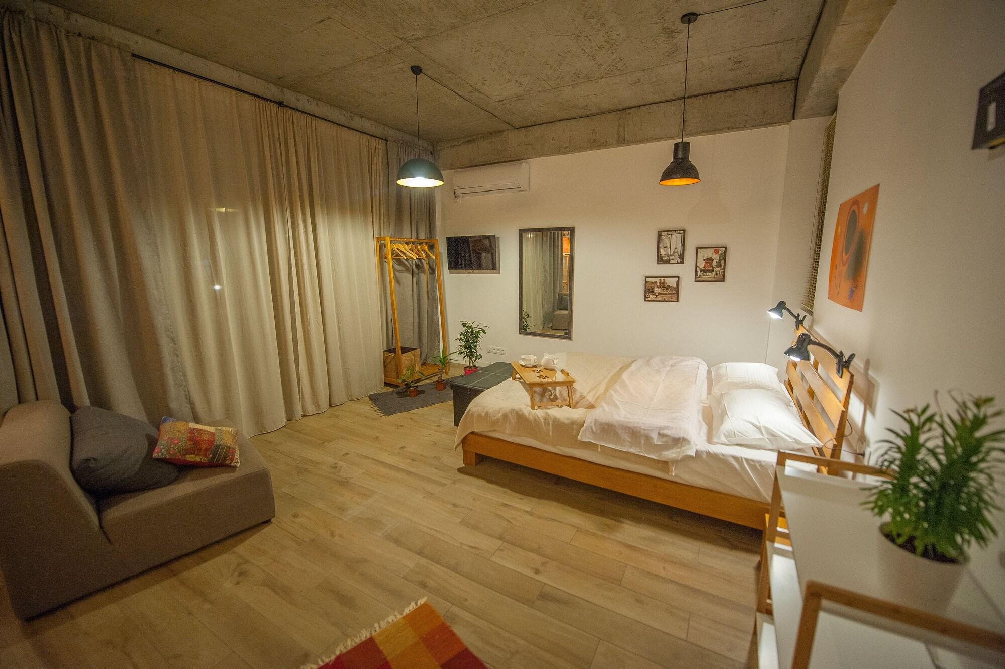 Easy Hotel T'Bilisi Тбилиси Екстериор снимка
