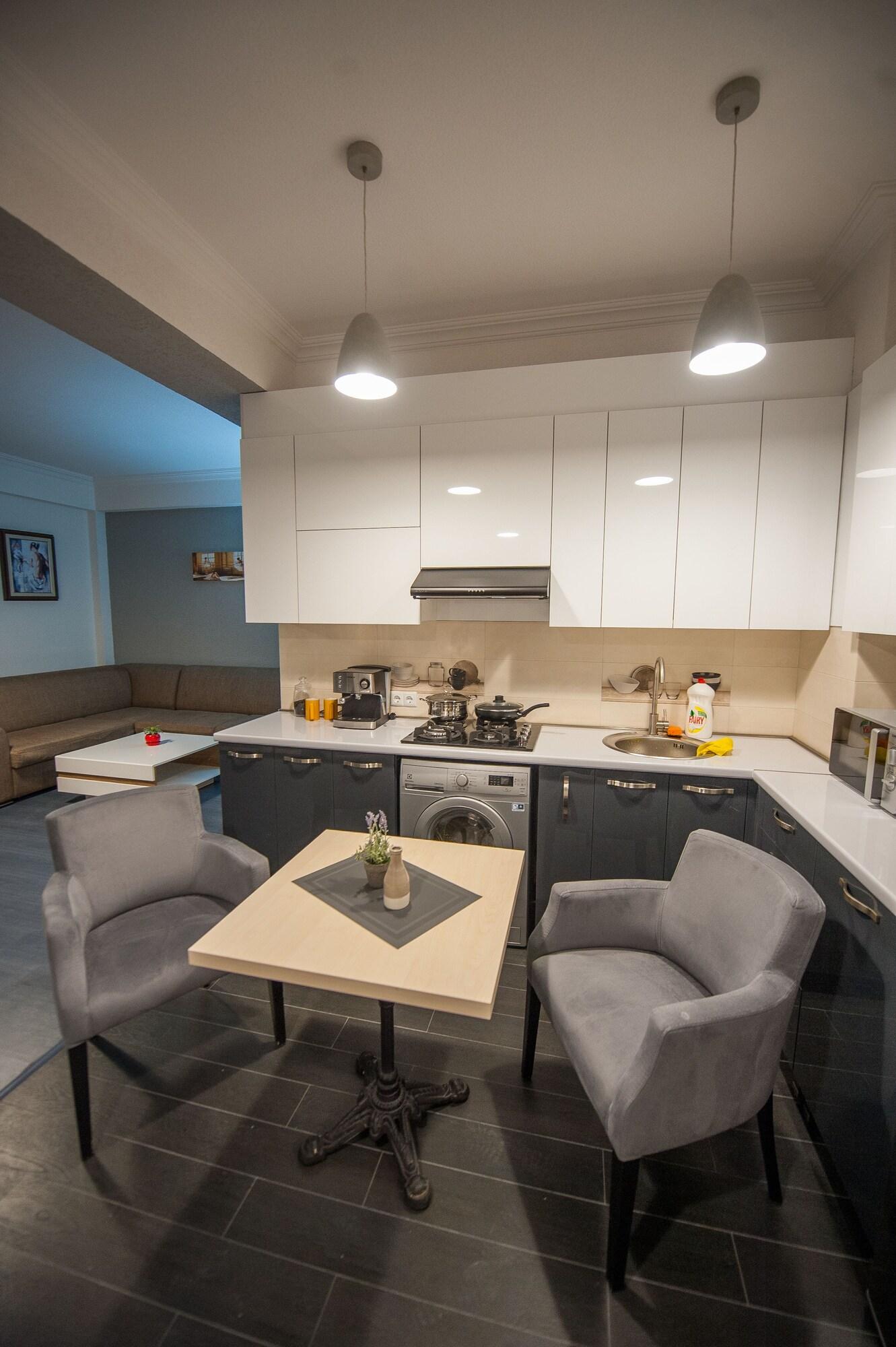 Easy Hotel T'Bilisi Тбилиси Екстериор снимка