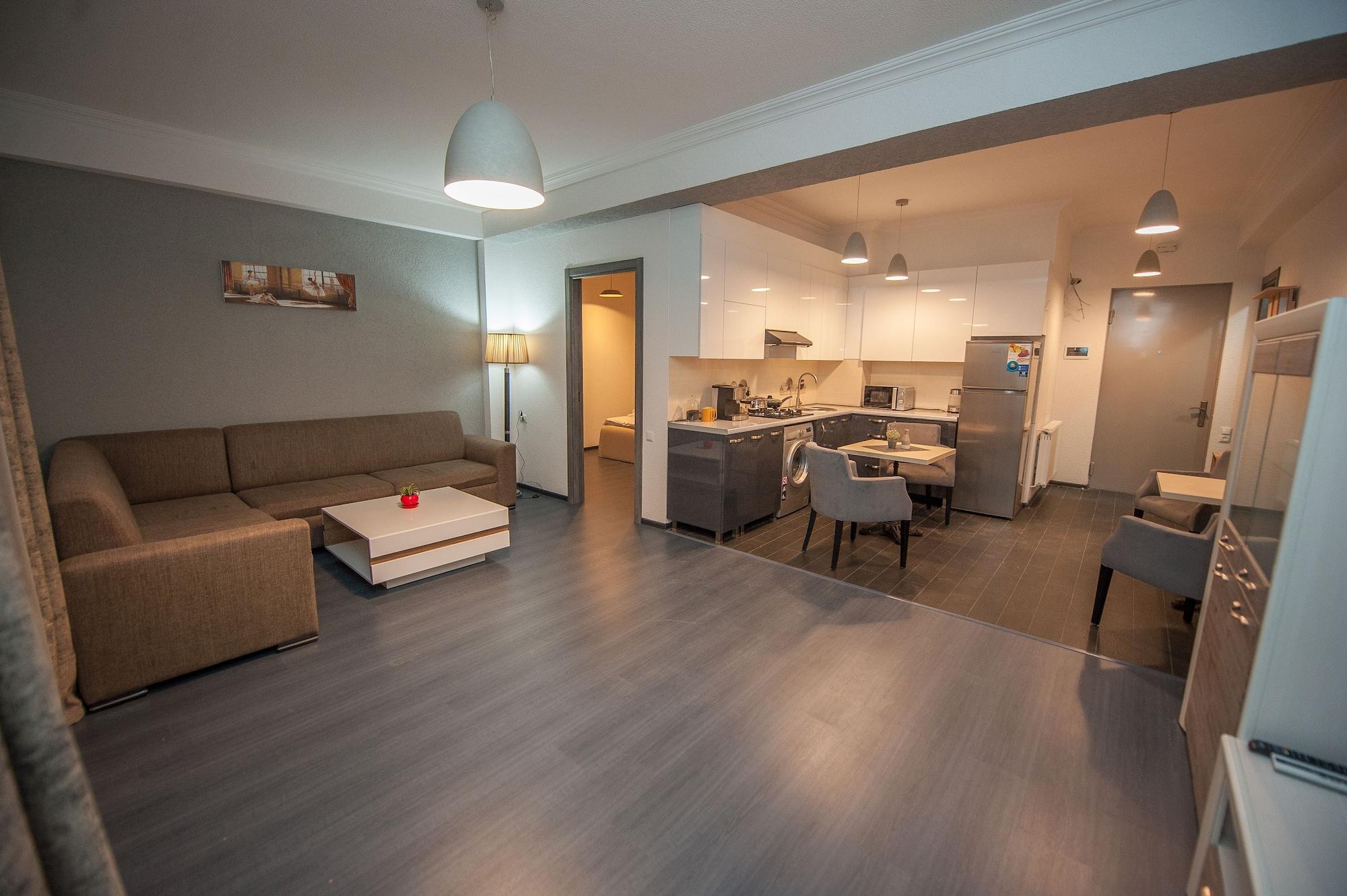 Easy Hotel T'Bilisi Тбилиси Екстериор снимка