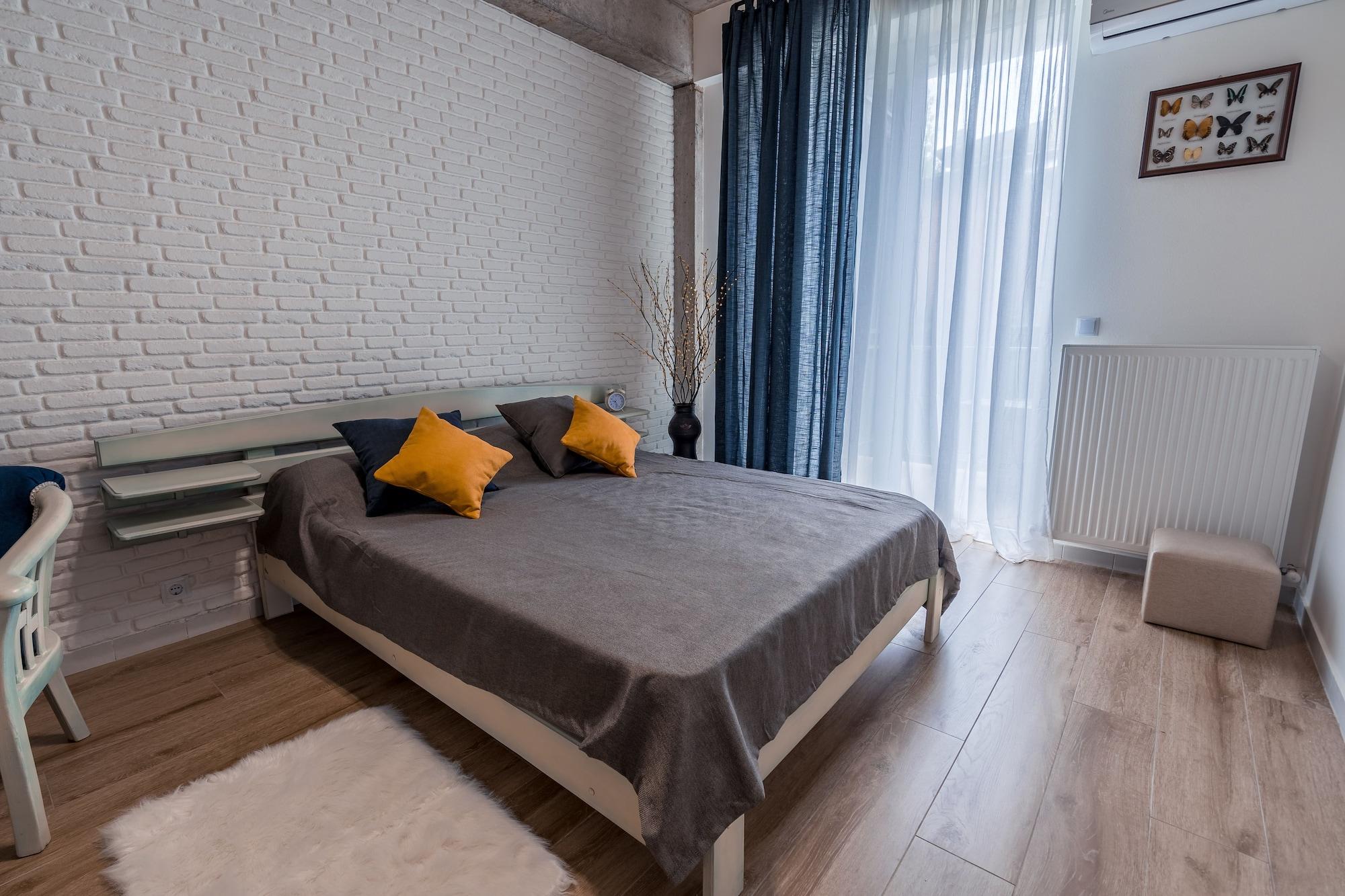 Easy Hotel T'Bilisi Тбилиси Екстериор снимка