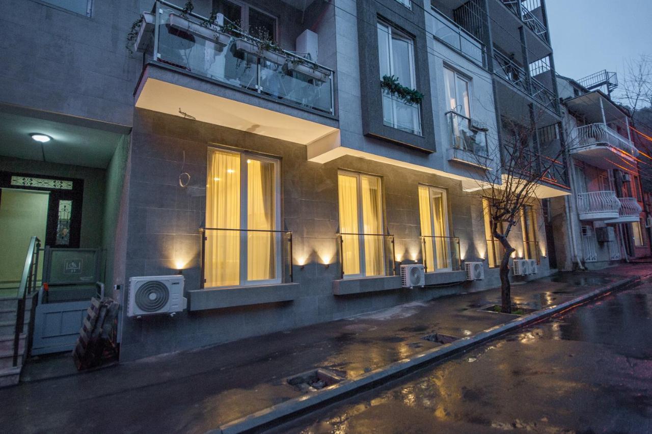 Easy Hotel T'Bilisi Тбилиси Екстериор снимка
